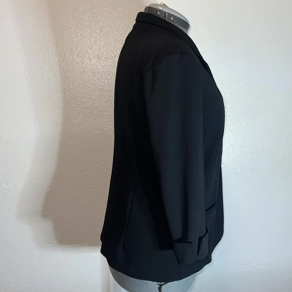NYCC Black Blazer Single Button Jacket Women’s Size LARGE Rolled 3/4 Sleeves - Picture 6 of 12